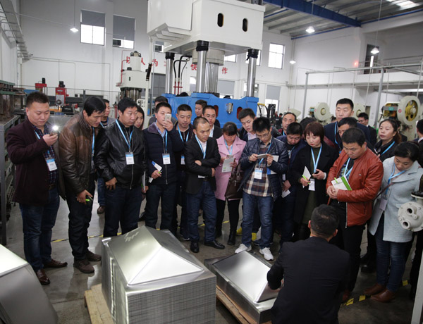 攜手并進(jìn)，共創(chuàng)共贏——熱烈歡迎科恩陜西經(jīng)銷(xiāo)商團(tuán)隊(duì)到廠參觀學(xué)習(xí)